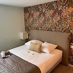 Hotel Arc-en-ciel Contact 2*