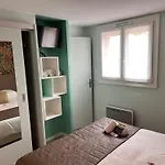 Arc-en-ciel Contact Hotel