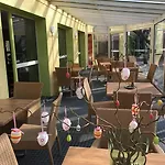 Hotel Arc-en-ciel Contact 2*