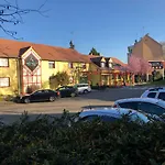 Hotel Arc-en-ciel Contact