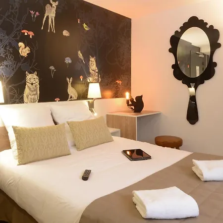 Arc-en-ciel Contact Hotel