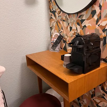 Arc-en-ciel Contact Szálloda