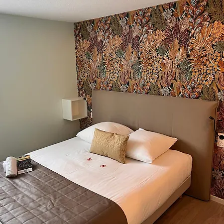 Hotel Arc-en-ciel Contact 2*