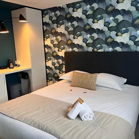 Hotel Arc-en-ciel Contact 2*