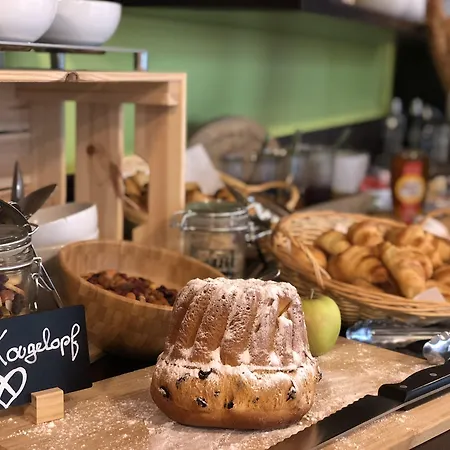 Hotel Arc-en-ciel Contact 2*