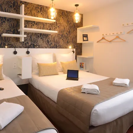 Szálloda Arc-en-ciel Contact 2*