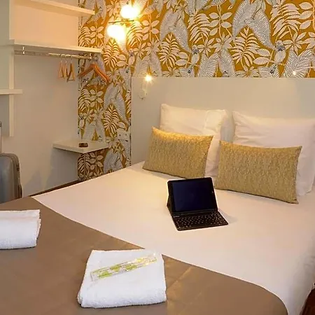 Arc-en-ciel Contact Hotel