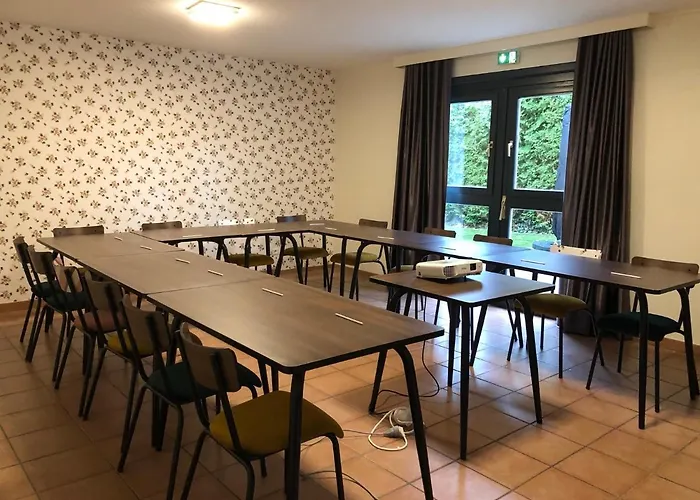 Arc-en-ciel Contact Hotel