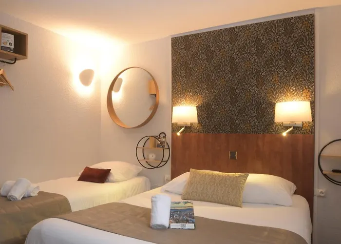 Arc-en-ciel Contact Hotel 2*