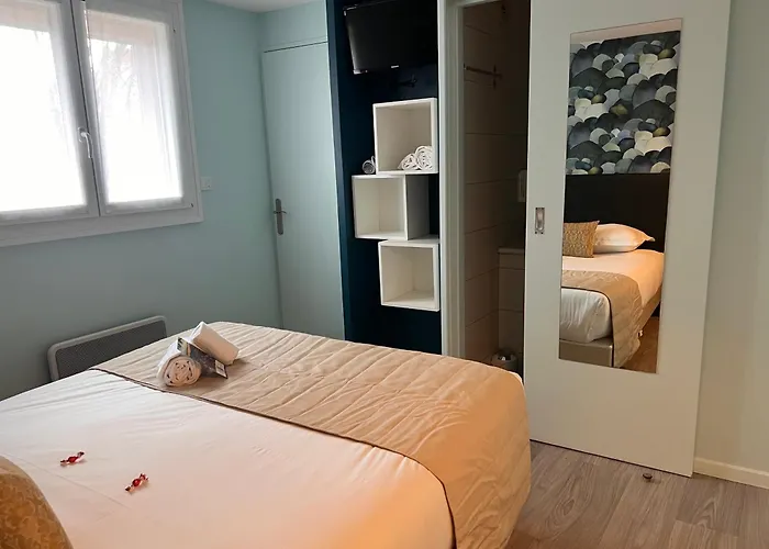 Hotel Arc-en-ciel Contact