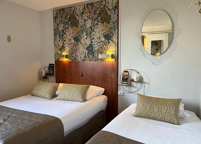 Arc-en-ciel Contact Hotel 2*