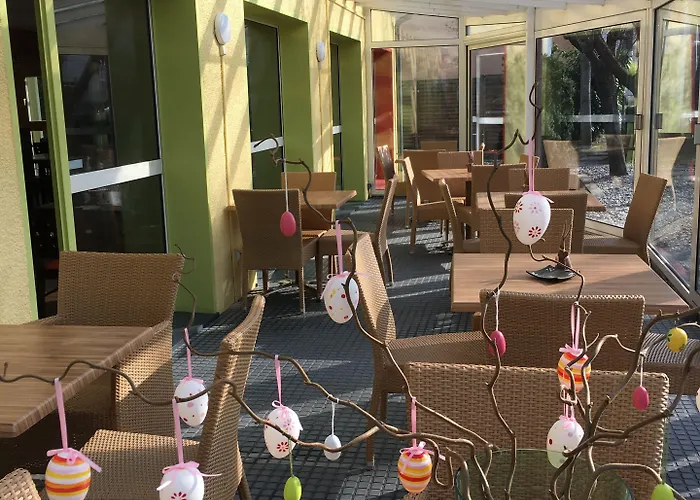 Hotel Arc-en-ciel Contact 2*