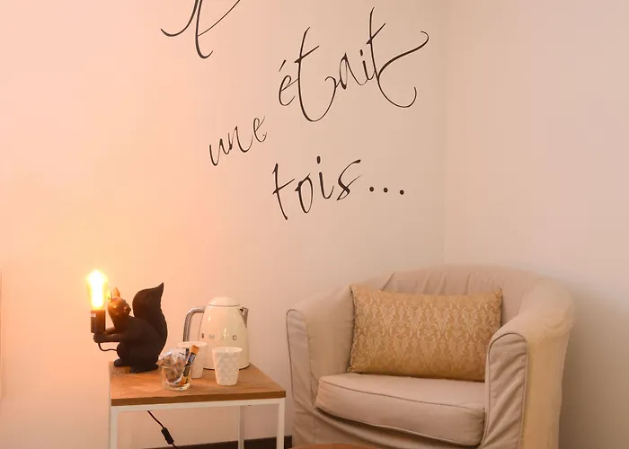 Hotel Arc-en-ciel Contact 2*