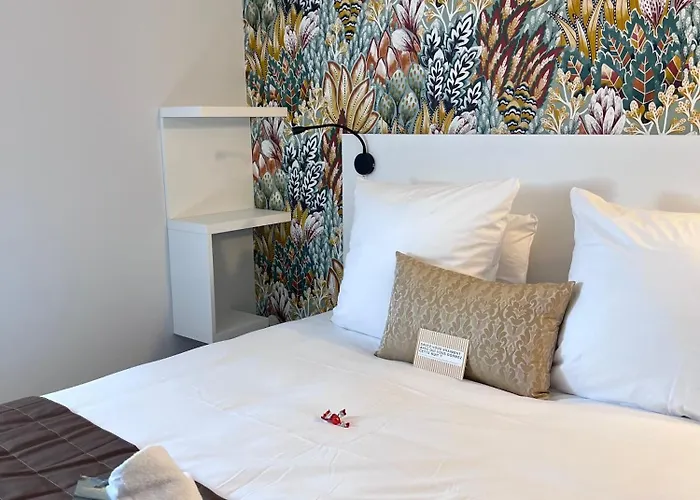 Arc-en-ciel Contact Hotel 2*