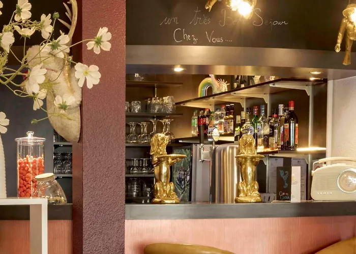 Arc-en-ciel Contact Hotel 2*